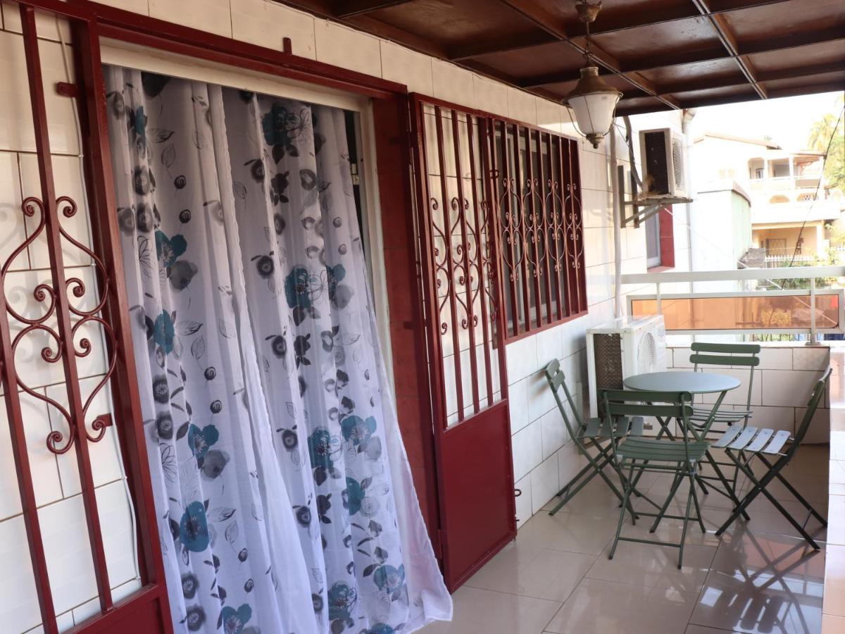 Grand Appartement A Essos Mobile Yaounde Exterior photo